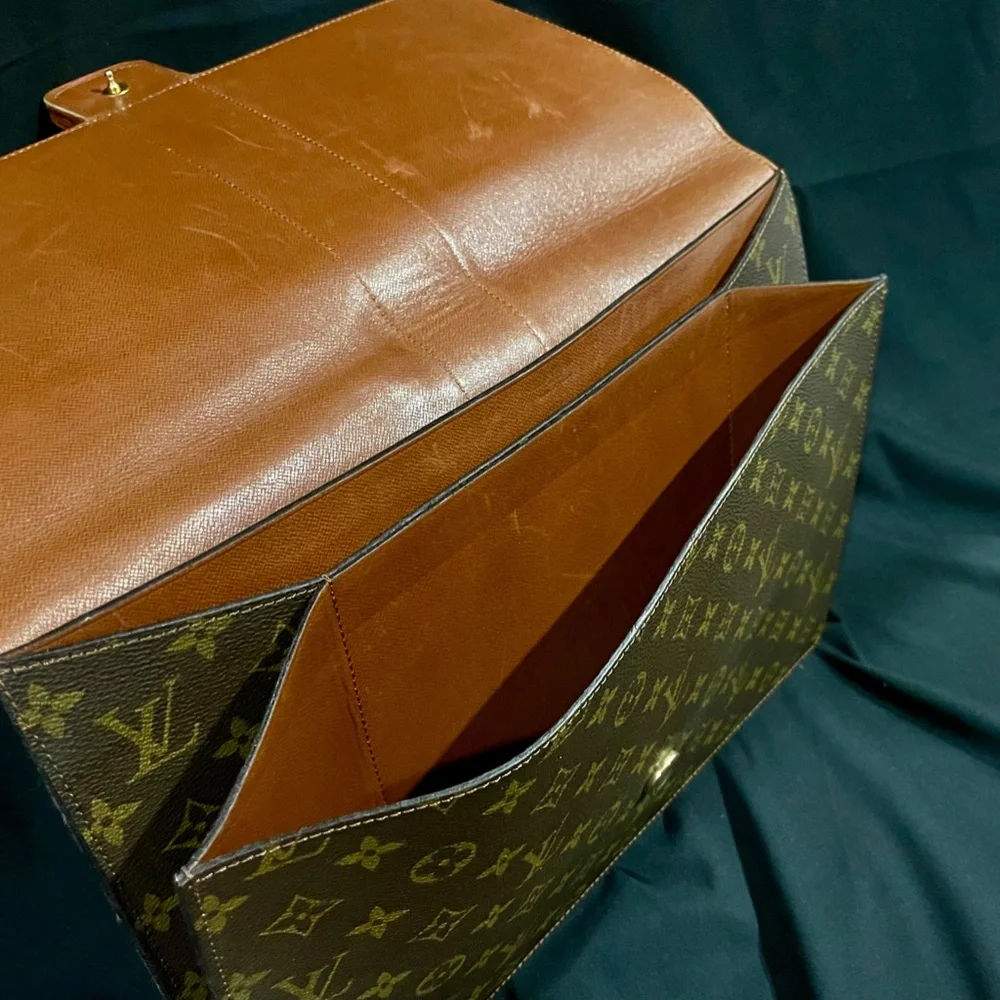 Louis Vuitton Vintage Monogram Portfolio - Picture 5 of 10